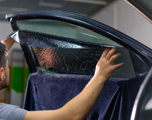 LUXURY WINDOW TINTING